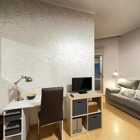 Apartamento 1habitacion Con Terraza En Calvario 比戈